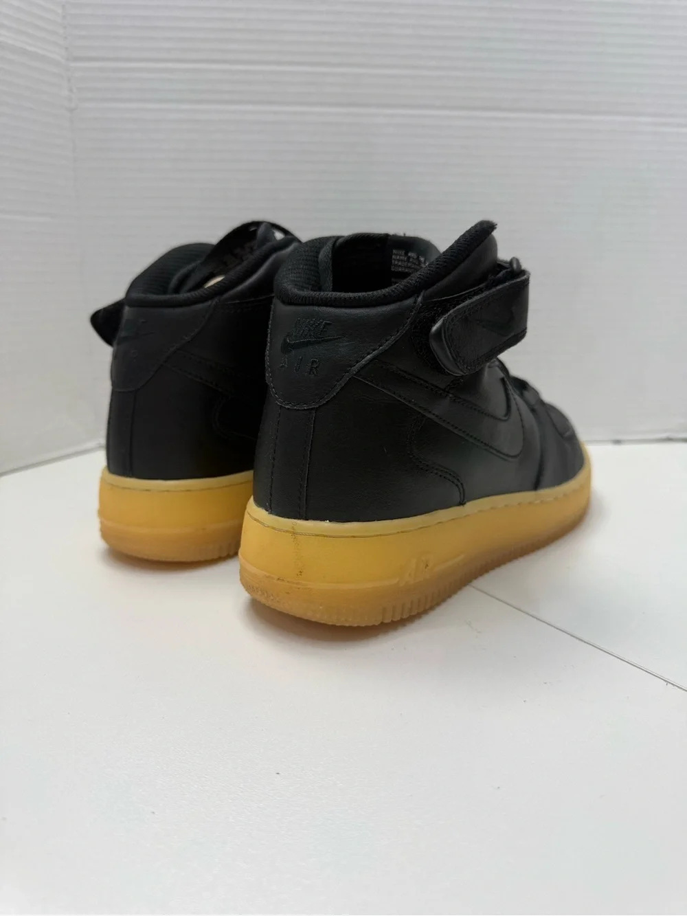 Nike Air Force 1 Black High-Top Sneakers size 8